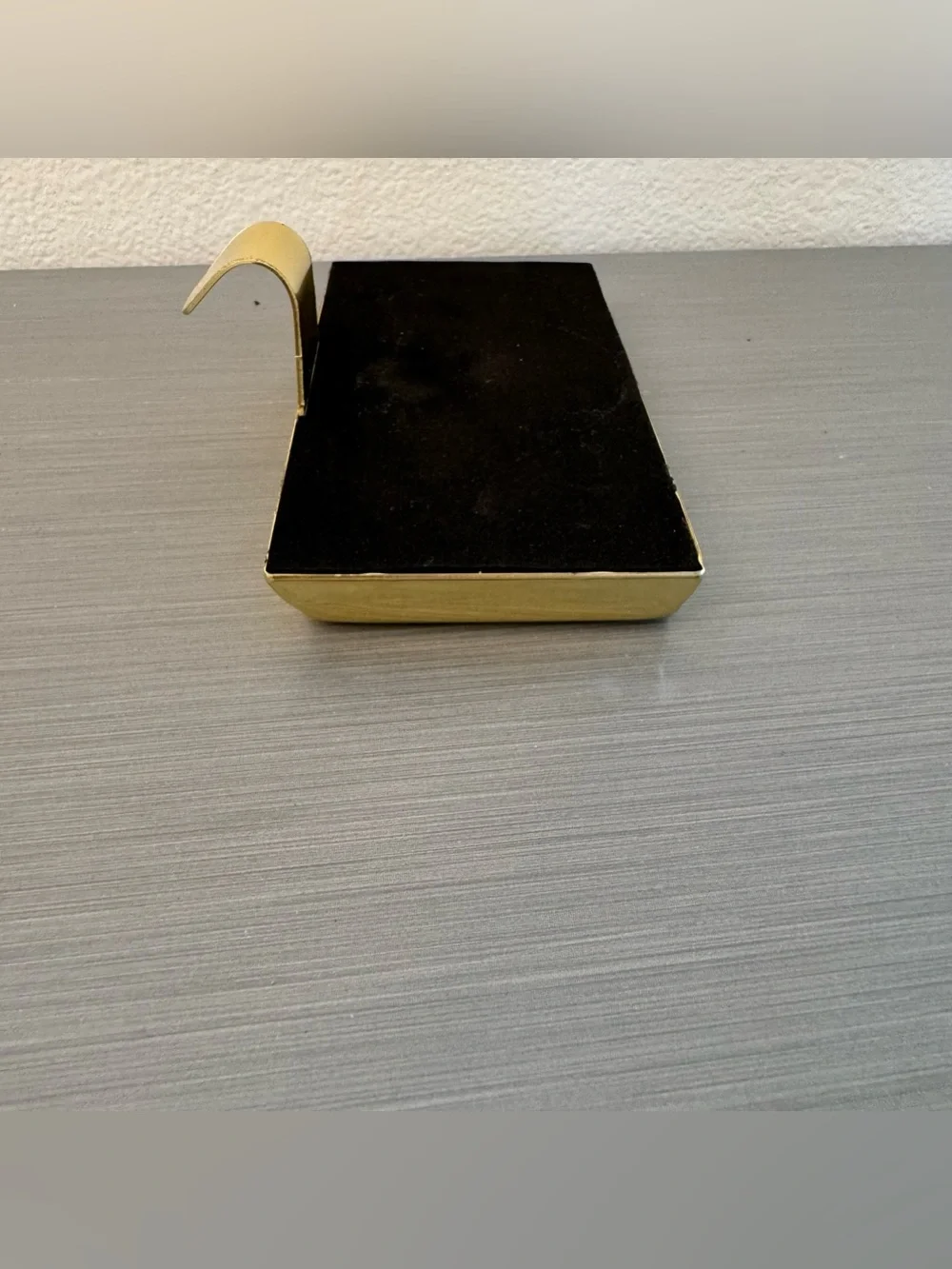 Set of 5 Gold Metal Stocking Holders / Hangers – New